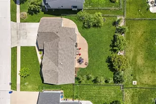 124 Central Park Ave, Wentzville, MO 63385 - Photo 16