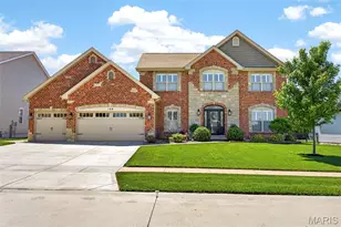 124 Central Park Ave, Wentzville, MO 63385 - Photo 1