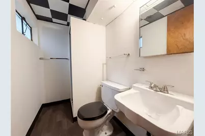 569 Lodge Drive, Saint Louis, MO 63126 - Photo 18