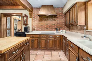 7369 Whitehaven Dr, Saint Louis, MO 63123 - Photo 20