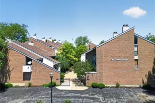 632 Coeur de Royale Dr, Creve Coeur, MO 63141 - Photo 18
