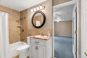 10640 Clarendon Ave, Saint Louis, MO 63114 - Photo 24