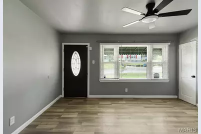 7207 Marge Avenue, Jennings, MO 63136 - Photo 4