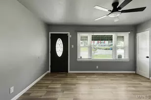 7207 Marge Ave, Jennings, MO 63136 - Photo 4