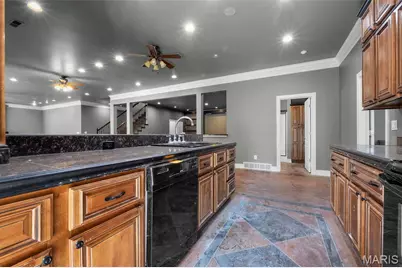 425 Windwood Lake Drive, Cape Girardeau, MO 63701 - Photo 42