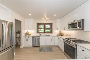 1903 Farm Valley Dr, Chesterfield, MO 63017 - Photo 18