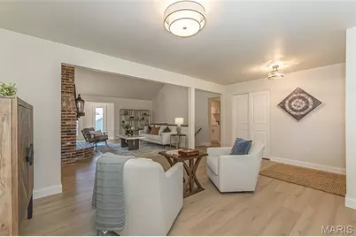 1903 Farm Valley Drive, Chesterfield, MO 63017 - Photo 6