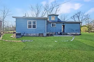 9533 Berry Rd, Bonne Terre, MO 63628 - Photo 2