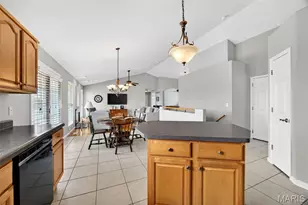 1214 Sunny Ridge Dr, O'Fallon, MO 63366 - Photo 16
