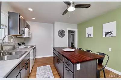 8615 Mackenzie Road, Saint Louis, MO 63123 - Photo 18