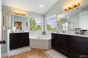 4355 Ventura Pl Dr, Saint Louis, MO 63128 - Photo 34