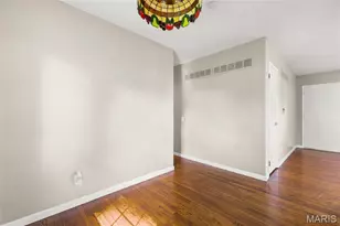 2558 Carousel Ct, Florissant, MO 63031 - Photo 14