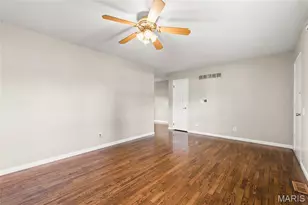 2558 Carousel Ct, Florissant, MO 63031 - Photo 12