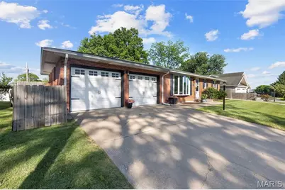 374 Edgewood Drive, Cape Girardeau, MO 63703 - Photo 2