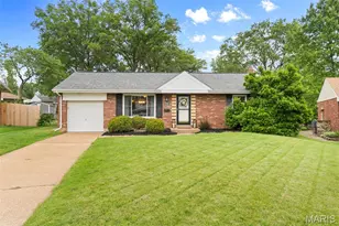 9401 Sophine Ln, Saint Louis, MO 63123 - Photo 2