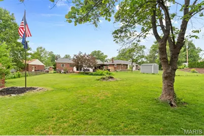 9401 Sophine Lane, Saint Louis, MO 63123 - Photo 30