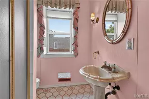 1392 Burd Ave, Saint Louis, MO 63112 - Photo 20