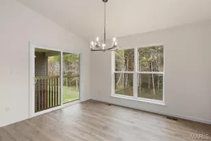 12224 Louiselle Park Dr, Maryland Heights, MO 63043 - Photo 12