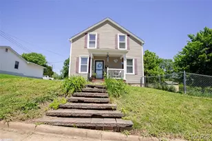 641 W 9th St, Washington, MO 63090 - Photo 2