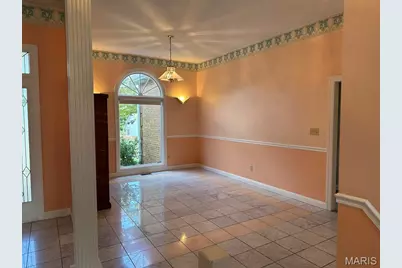 4 Grayson Ridge Drive, Washington, MO 63090 - Photo 2