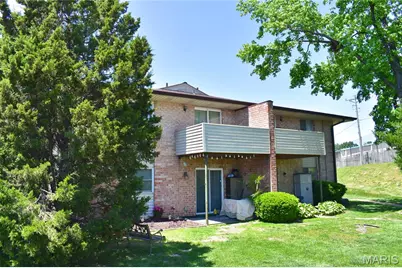 10003 Sakura Drive #D, Saint Louis, MO 63128 - Photo 2