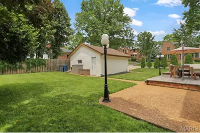 7401 Oxford Drive, Saint Louis, MO 63105 - Photo 42