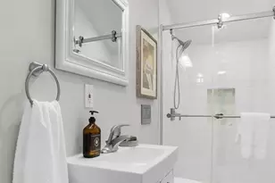 7401 Oxford Dr, Saint Louis, MO 63105 - Photo 28