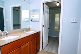 1003 Nobleman Dr, Creve Coeur, MO 63146 - Photo 22