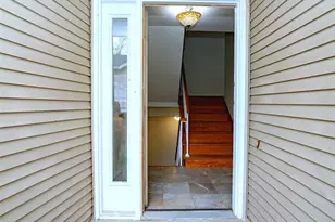 1003 Nobleman Dr, Creve Coeur, MO 63146 - Photo 2