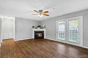 100 Towne Square Ct, Eureka, MO 63025 - Photo 4