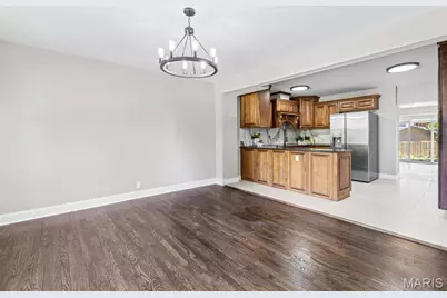 7356 Dorset Avenue, Saint Louis, MO 63130 - Photo 2