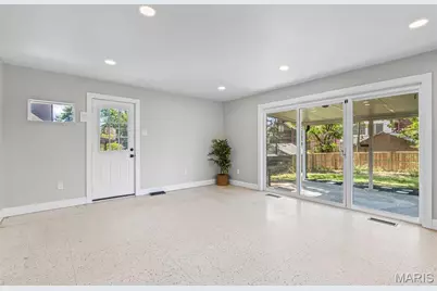 7356 Dorset Avenue, Saint Louis, MO 63130 - Photo 18