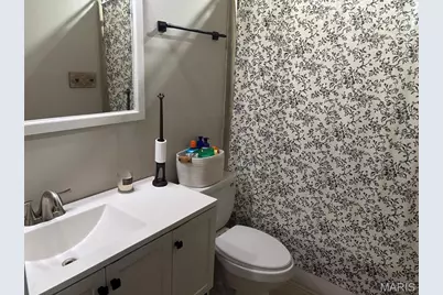 7724 General Sherman Lane, Saint Louis, MO 63123 - Photo 10