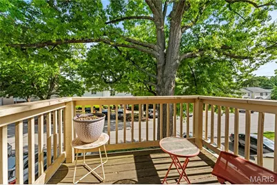 9125 N Swan Circle, Brentwood, MO 63144 - Photo 12