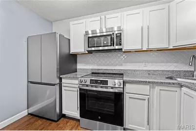 9125 N Swan Circle, Brentwood, MO 63144 - Photo 8