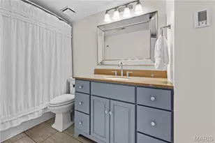 9125 N Swan Cir, Brentwood, MO 63144 - Photo 18