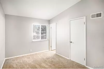 1145 Cheyenne Drive, Florissant, MO 63033 - Photo 6