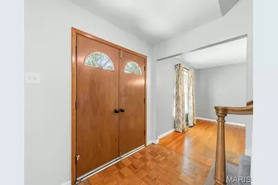 10246 Gregory Court, Saint Louis, MO 63128 - Photo 6