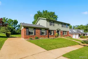 10246 Gregory Ct, Saint Louis, MO 63128 - Photo 2