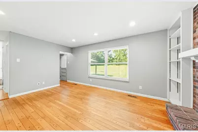 10246 Gregory Court, Saint Louis, MO 63128 - Photo 14