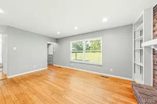 10246 Gregory Ct, Saint Louis, MO 63128 - Photo 14