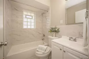 215 Walworth Dr, Saint Louis, MO 63125 - Photo 20