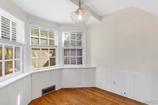 7312 Ravinia Dr, Saint Louis, MO 63121 - Photo 14