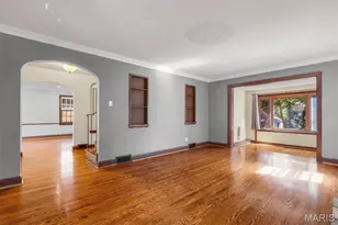 7312 Ravinia Dr, Saint Louis, MO 63121 - Photo 6