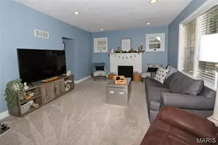 6772 Bartmer Ave, University City, MO 63130 - Photo 6
