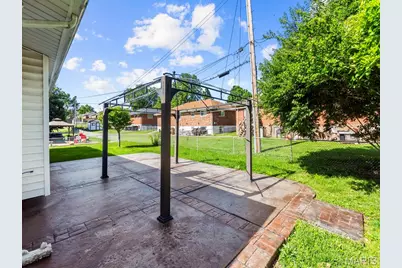 9709 Brookmere Drive, Saint Louis, MO 63123 - Photo 24