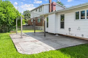 9709 Brookmere Dr, Saint Louis, MO 63123 - Photo 30