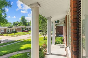 9709 Brookmere Dr, Saint Louis, MO 63123 - Photo 4