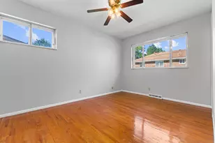 9709 Brookmere Dr, Saint Louis, MO 63123 - Photo 14
