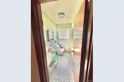 1615 Veronica Avenue, Saint Louis, MO 63147 - Photo 6
